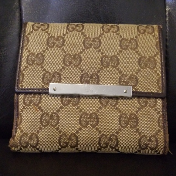 gucci gg canvas wallet